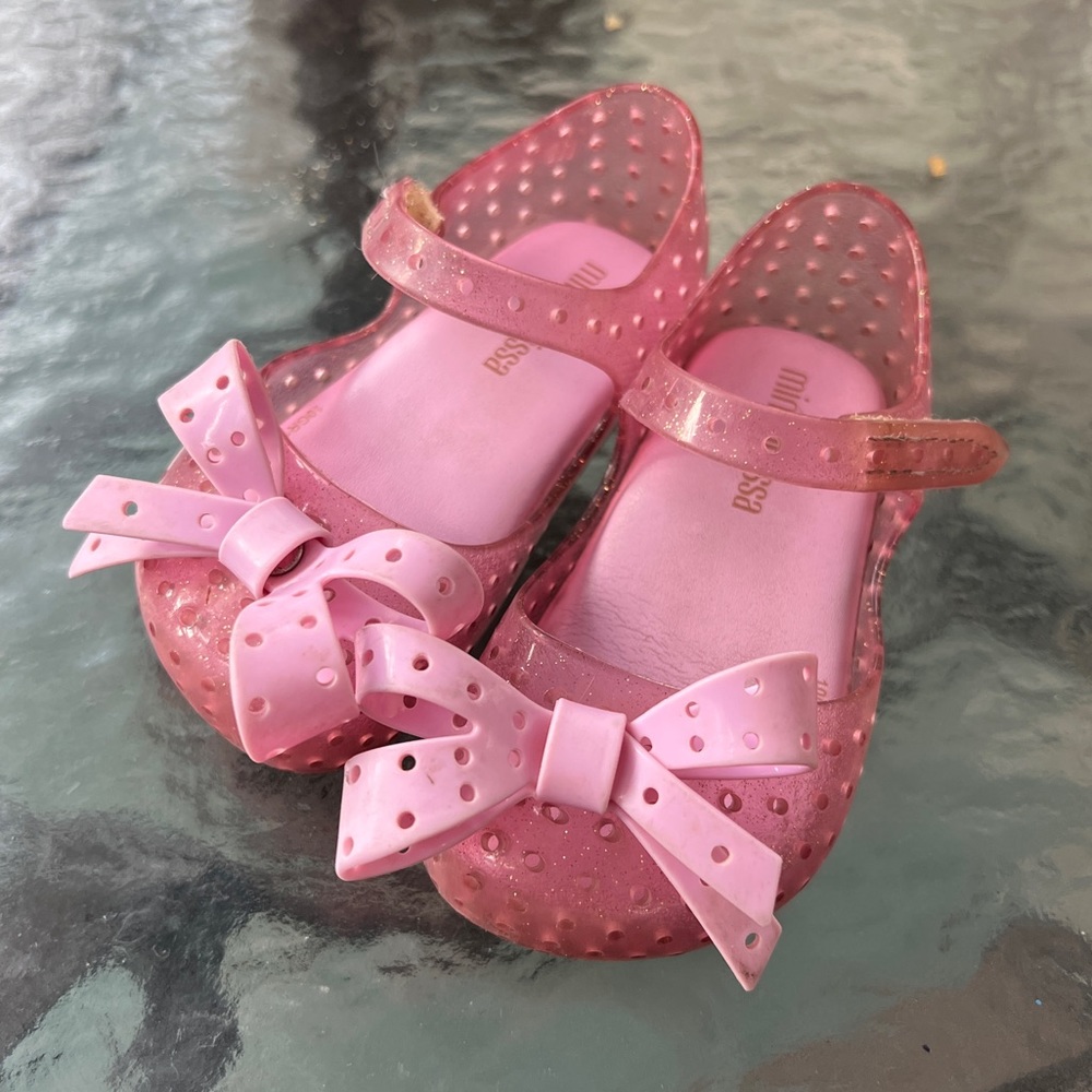 Mini Melissa pink sparkle ribbon shoes